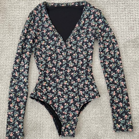 Billabong Long Sleeve One Piece / XS - Picture 1 of 3